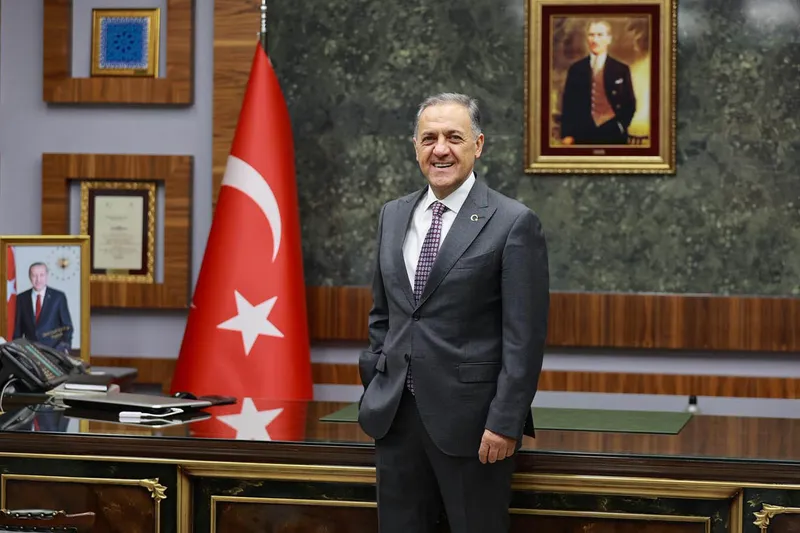 Bingöl Valisi Usta’dan “10 Aralık Dünya İnsan Hakları Günü” mesajı