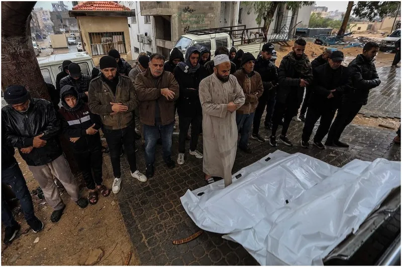 Gazze’de şehitler için veda programı