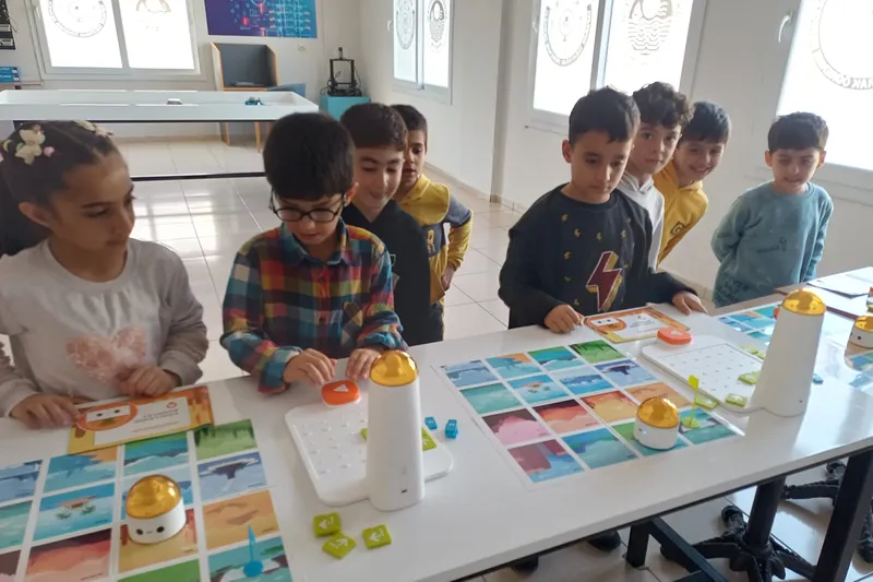 Yaparak Yaşayarak Öğrenme Merkezi çocukları geleceğe hazırlıyor