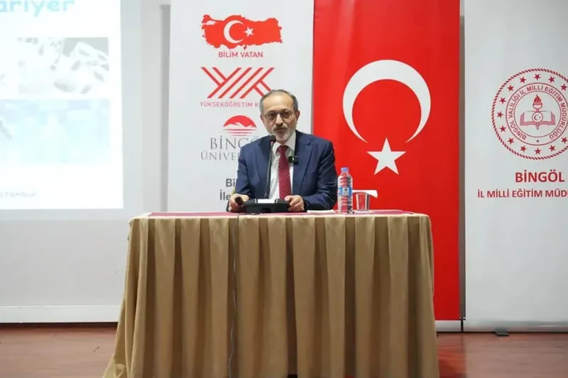 Bingöl’de “Bilim, Araştırma ve Kariyer” konferansı düzenlendi
