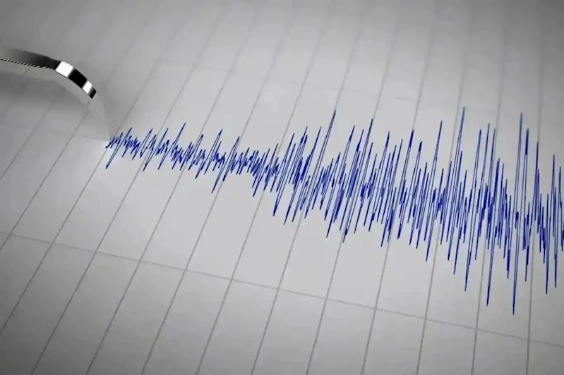 Endonezya’da 6 büyüklüğünde deprem