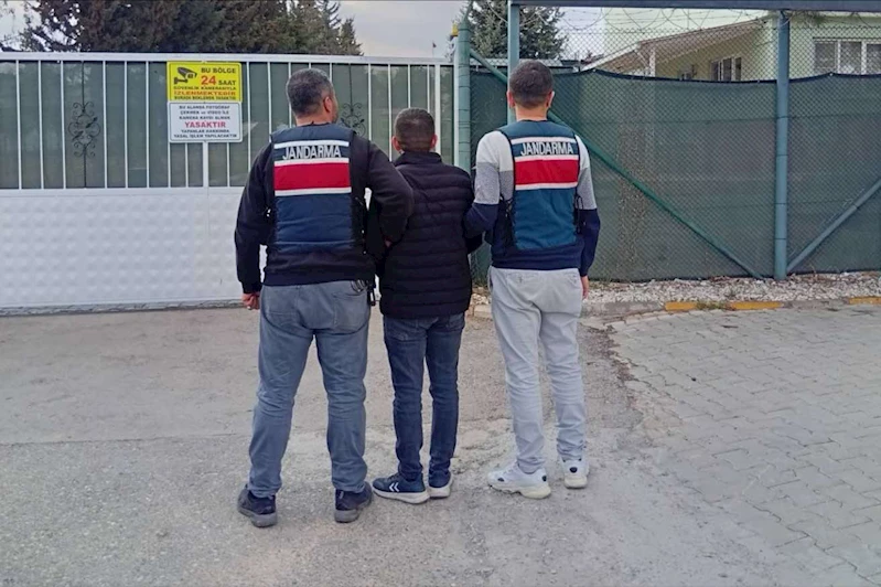 Uyuşturucu satışı yapmaktan aranan şahıs yakalandı