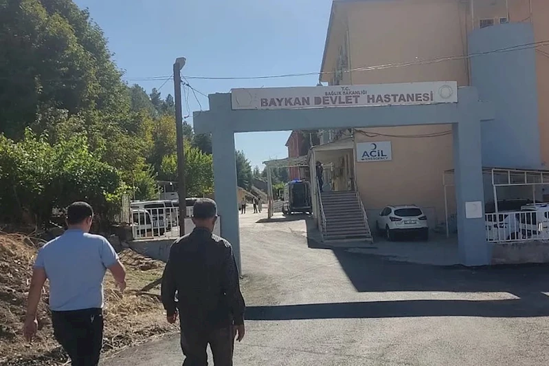Siirt’in Baykan ilçesinde bıçaklı kavga: Baba-oğul ve 2 kişi yaralandı