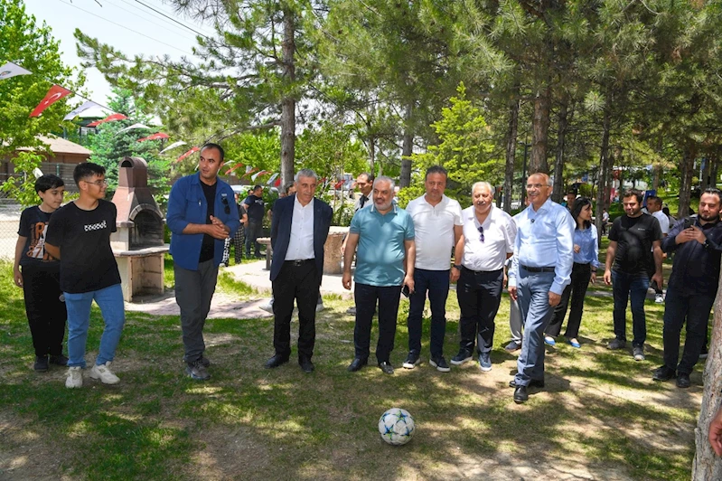 Malatya Büyükşehir Belediye Başkanı Er, LGS öncesi öğrencilerle moral pikniğinde buluştu
