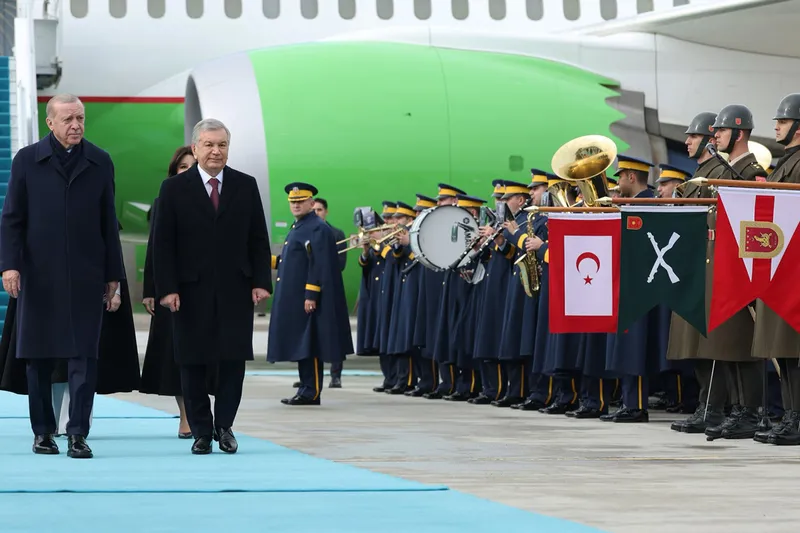 Özbekistan Cumhurbaşkanı Mirziyoyev Ankara’da