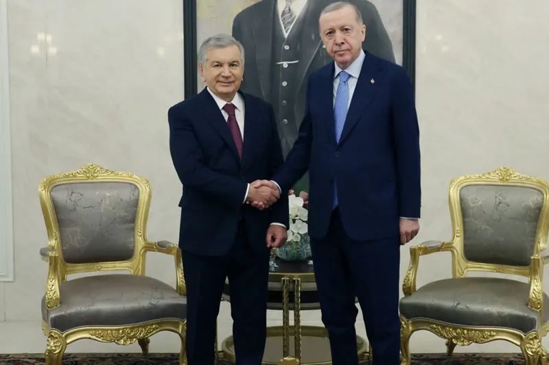 Özbekistan Cumhurbaşkanı Mirziyoyev Ankara’da