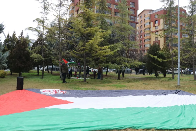 ABD Büyükelçiliği önünde Gazze nöbeti başlatıldı