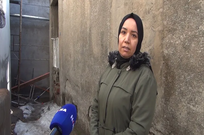 Şırnak'ta 10 yıldır kentsel dönüşüm bekleyen mahalle sakinleri yetkililerden yardım bekliyor