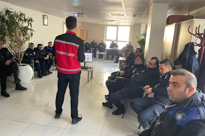 Batman'da zabıta personeline kumar bağımlılığı eğitimi