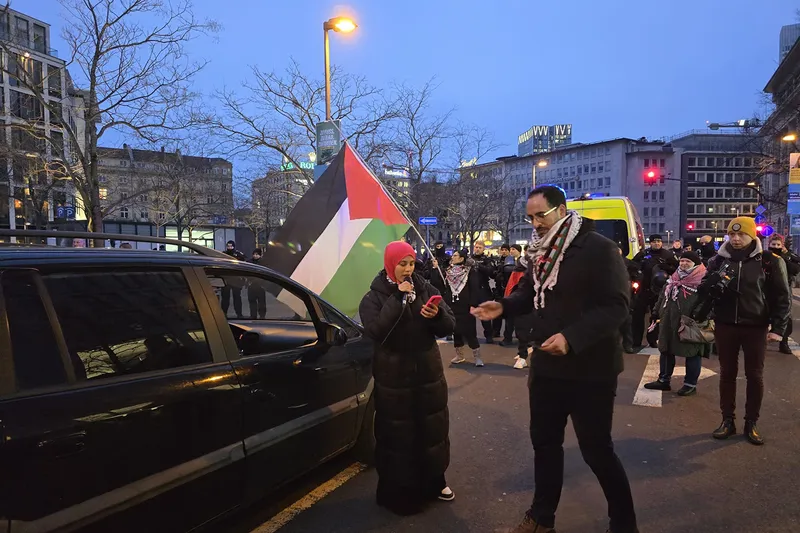 Frankfurt’ta Filistin için protesto: Siyonist rejimin ateşkes ve anlaşmalara uymamasına tepki