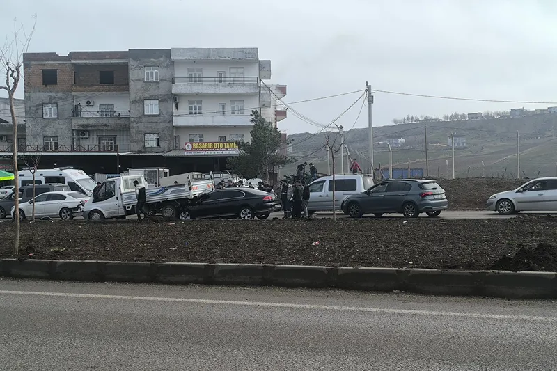 Diyarbakır'da zincirleme trafik kazası