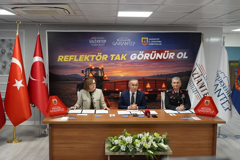 Gaziantep'te trafik güvenliği için 10 bin reflektör dağıtılacak