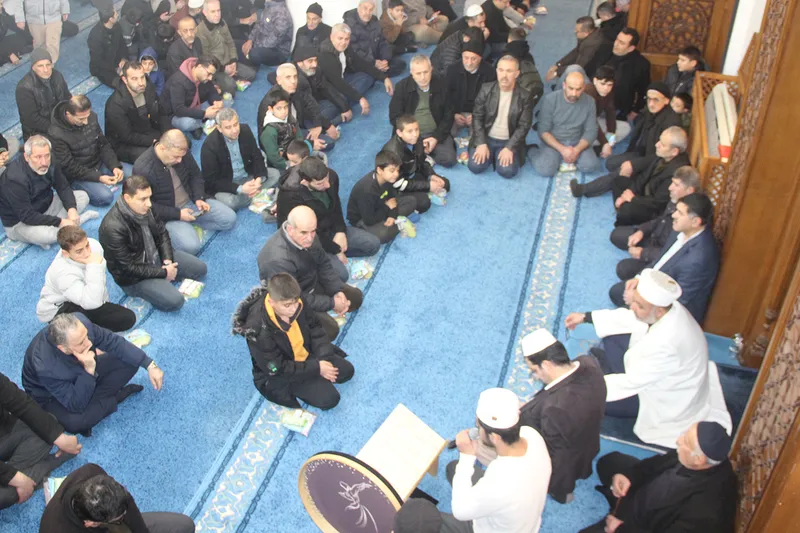 Beraat Kandili Cizre’de dualarla ihya edildi