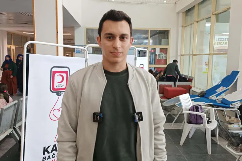 Siverek Devlet Hastanesi’nde Kızılay’dan kan bağışı standı	