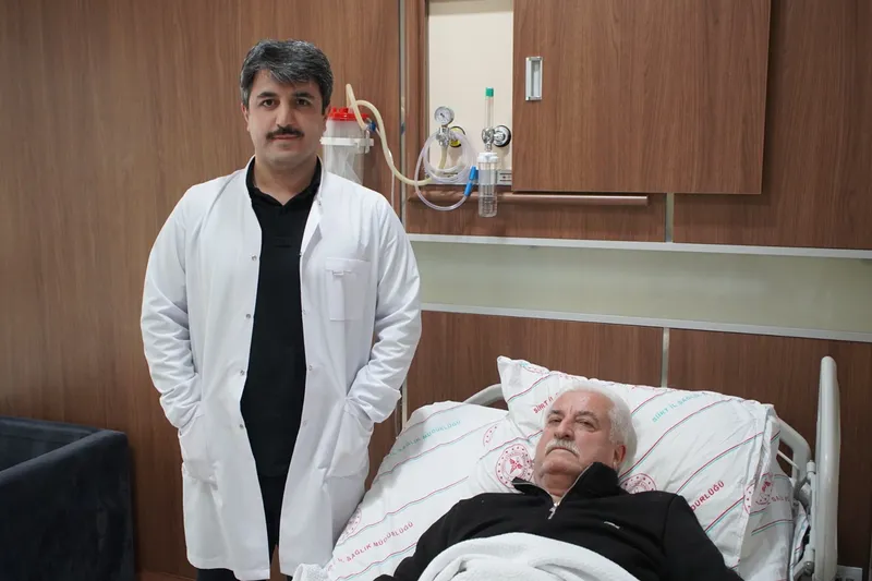 Siirt’te bir ilk: İleri düzey prostat kanseri ameliyatı gerçekleştirildi