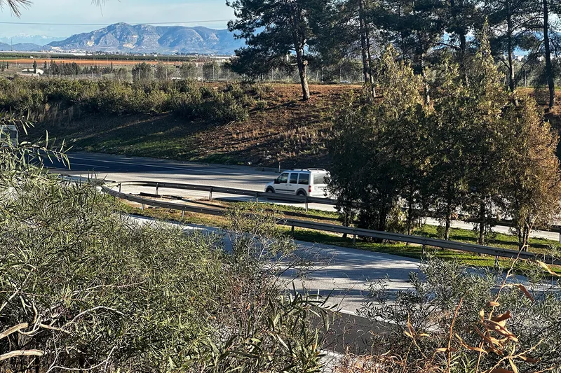 Adana'nın Sarıçam ilçesinde vatandaşlardan trafiğe nefes olacak talep
