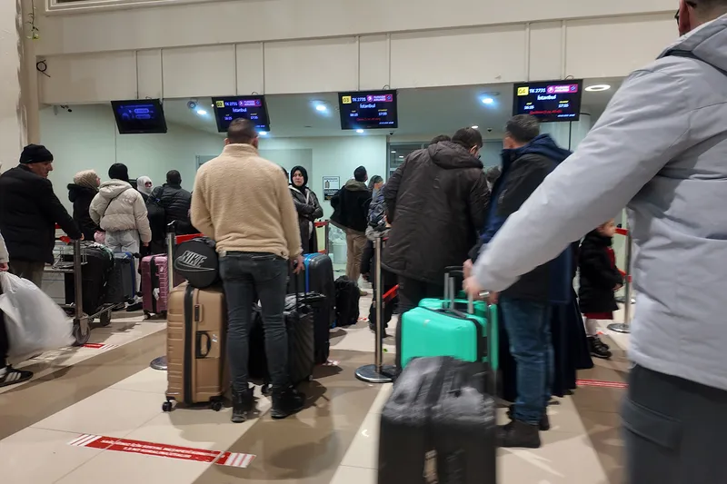 Umre yolcuları Ağrı’dan kutsal topraklara uğurlandı