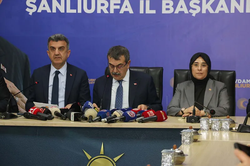 Bakan Tekin: Deprem bölgesinde derslik sayısını deprem öncesine göre artırmayı hedefliyoruz