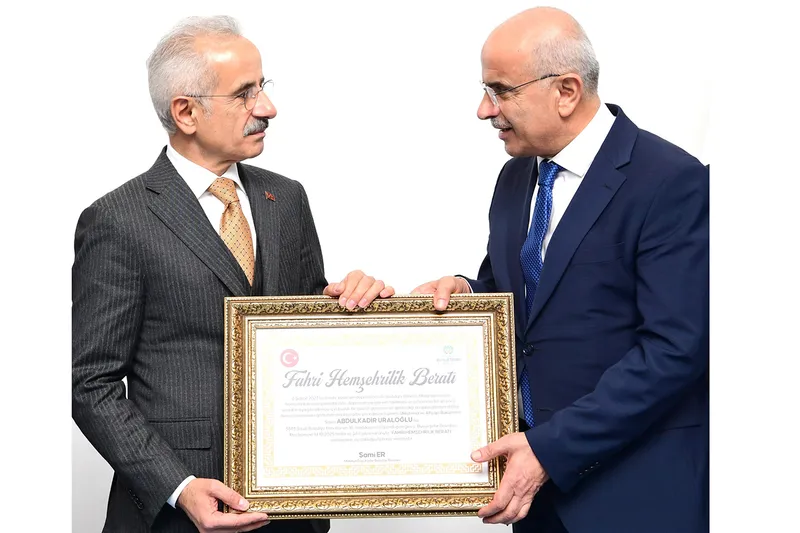 Bakan Uraloğlu’na Malatya'da fahri hemşehrilik beratı verildi