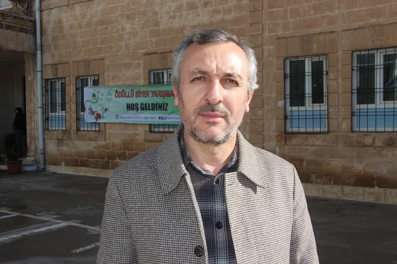 Önen: Tek çıkış yolumuz Resulullah'ın hayatını öğrenmek ve yaşamaktır