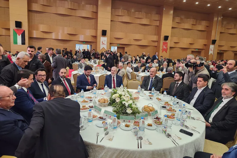 HÜDA PAR Antalya İl Başkanlığı "İftar Buluşmaları"na devam ediyor 