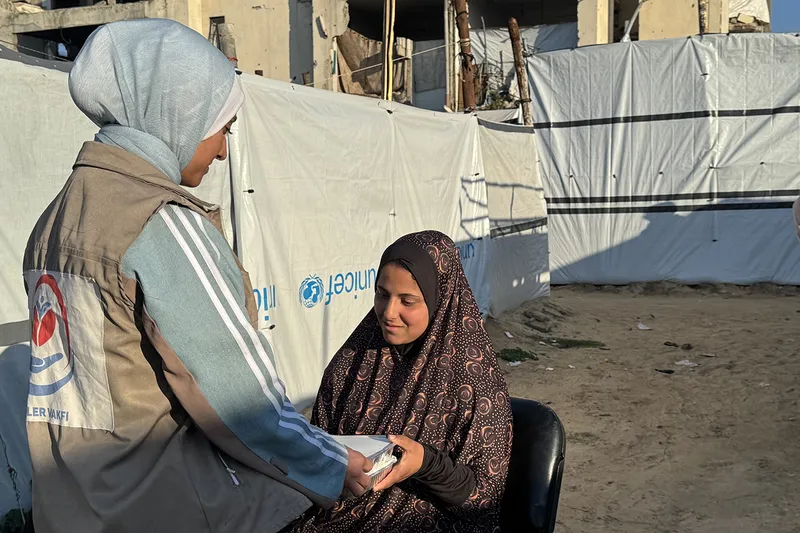 Yetimler Vakfı Gazze'de sıcak yemek desteğini sürdürüyor