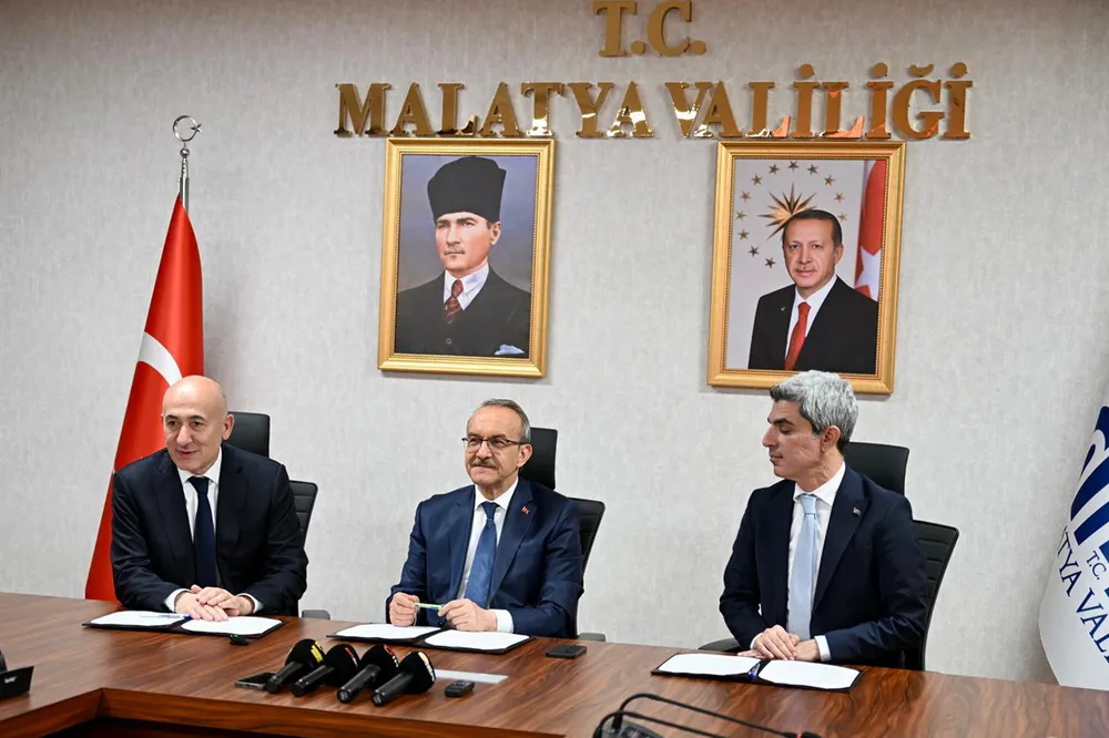 Malatya Meslek Lisesinin yeniden inşası için imzalar atıldı