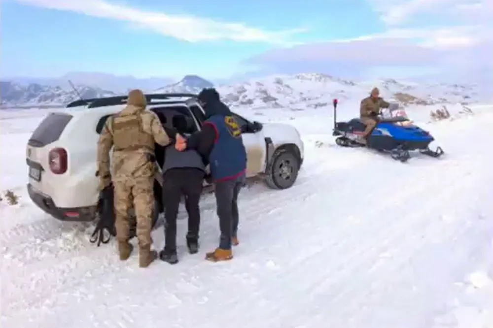 Ağrı'da 29 milyon TL'lik para trafiğine operasyon çok sayıda gözaltı