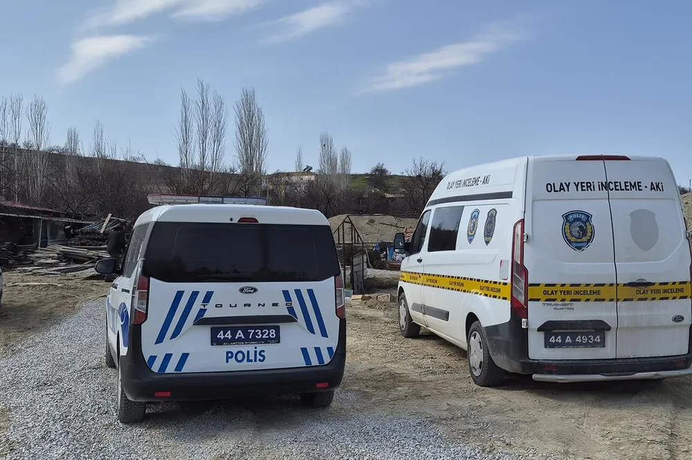 Malatya'da inşaattan düşen işçi yaralandı