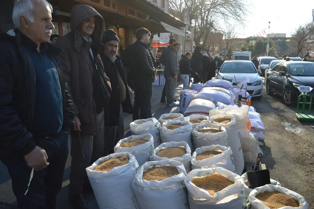 Fitre sadece bir yardım değil, oruçtaki kusurları tamamlayan ibadettir