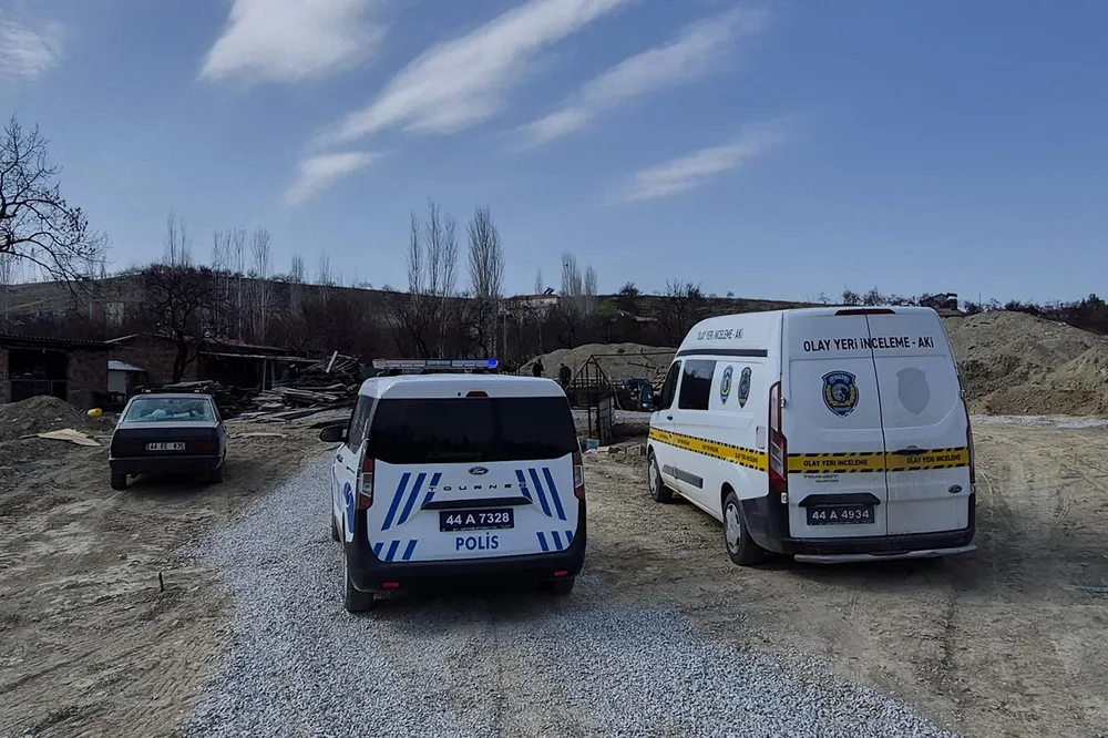 Malatya'da inşaattan düşen işçi yaralandı