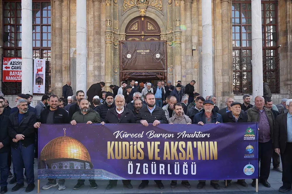 Konya Peygamber Sevdalıları, “Dünya Kudüs Günü” basın açıklaması yaptı