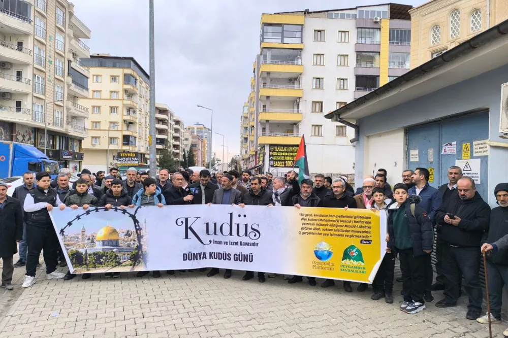 Mardin’in Midyat ilçesinde Dünya Kudüs Günü dolayısıyla basın açıklaması düzenlendi