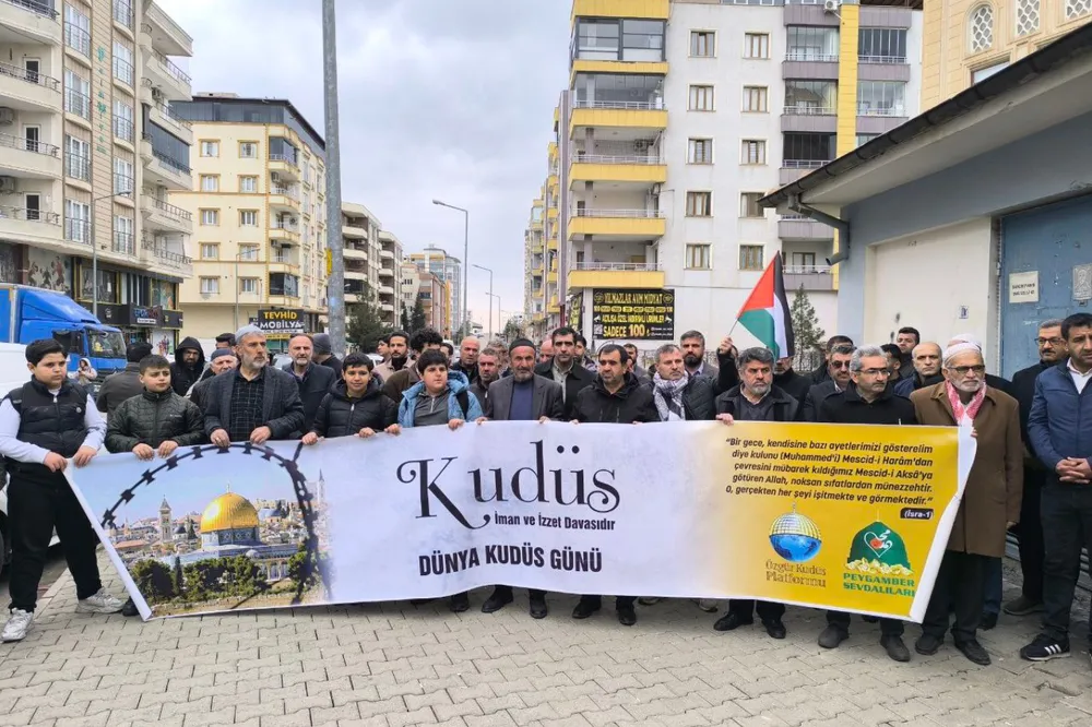 Mardin’in Midyat ilçesinde Dünya Kudüs Günü dolayısıyla basın açıklaması düzenlendi