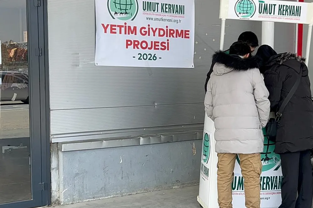 Eskişehir Umut Kervanı'ndan yetim ve ihtiyaç sahibi çocuklara bayramlık yardımı 