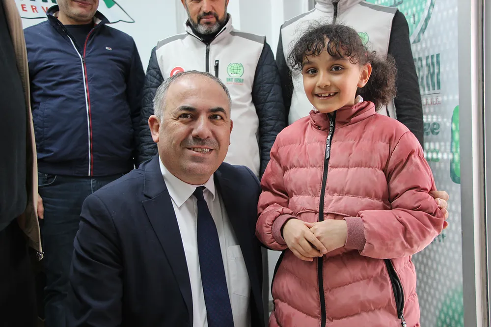 Biriktirdiği harçlığını Gazze'ye bağışladı