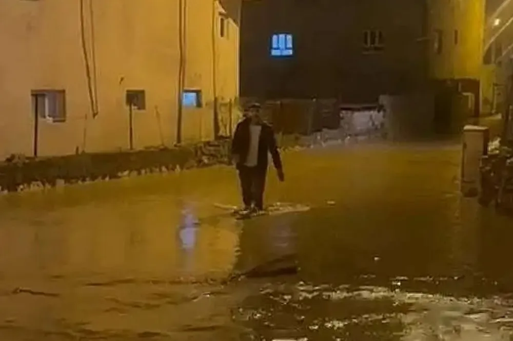 Kurtalan’da sel ve su baskınlarına 21 araç ve 59 personelle müdahale