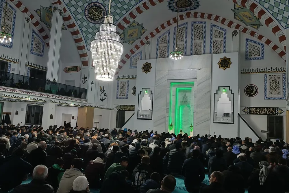 Şanlıurfa’da Kadir Gecesi dualarla ihya edildi