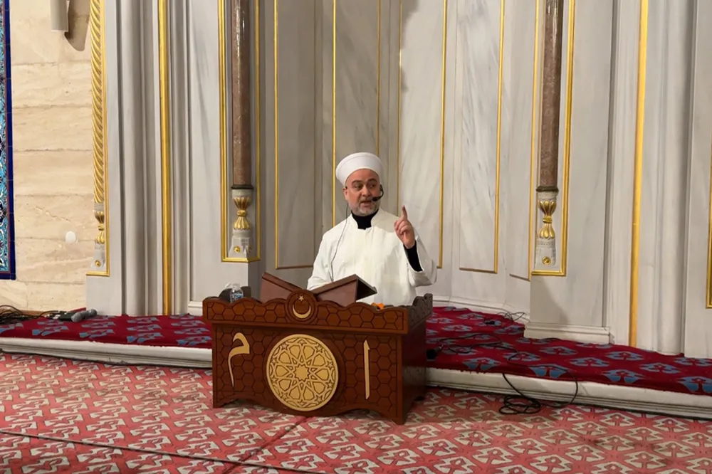 Adana'da Kadir Gecesi dualarla ihya edildi