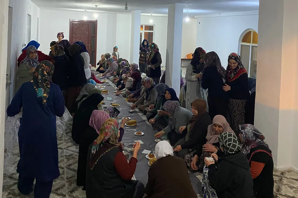 Kadir Gecesi camilerde yoğun katılımla ihya edildi