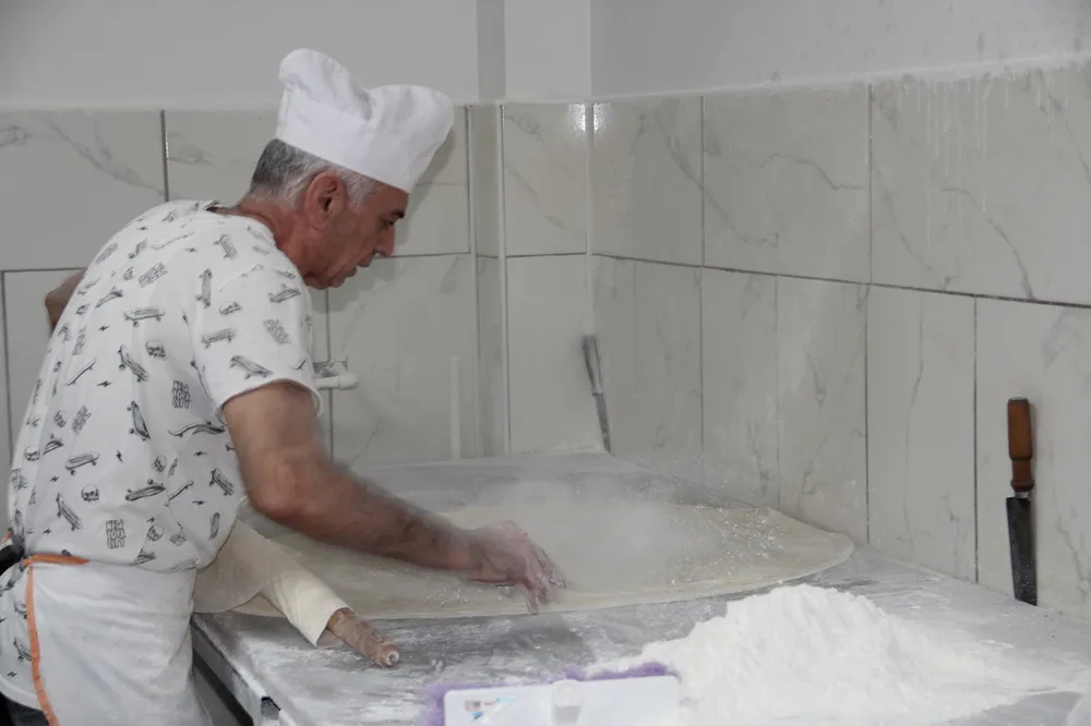 Pastanelerde gece gündüz bayram yoğunluğu mesaisi 