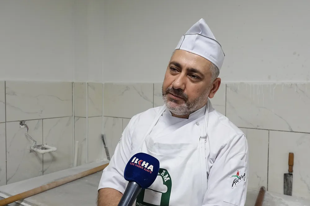 Pastanelerde gece gündüz bayram yoğunluğu mesaisi 