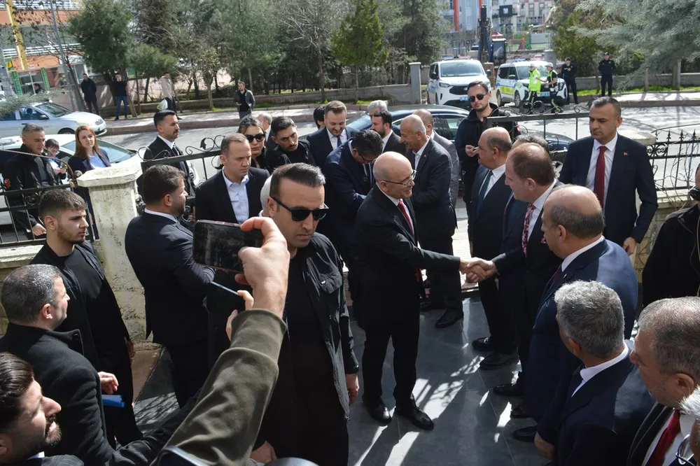 Bakan Şimşek Siirt’te temaslarda bulundu