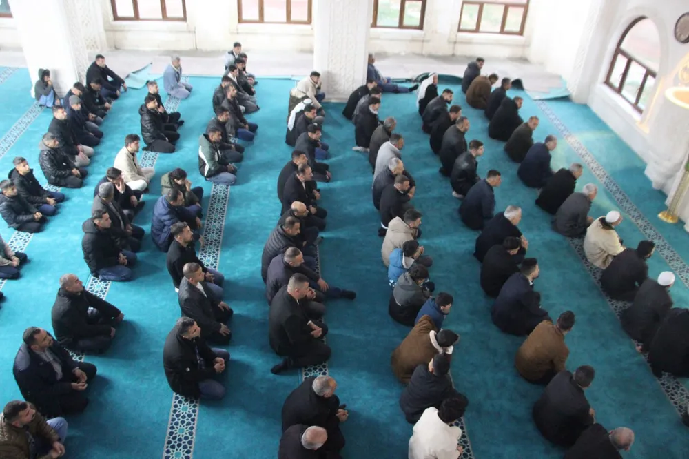 Mardin’de Ramazan Bayramı namazı tekbirlerle kılındı 