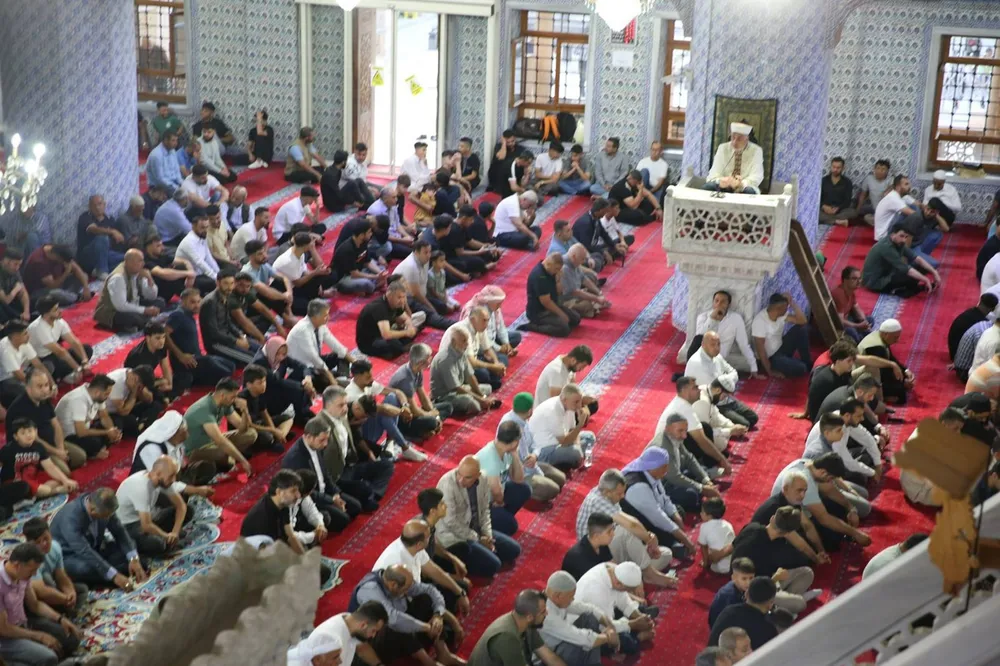 Şanlıurfa’da bayram namazında Gazze için dua edildi