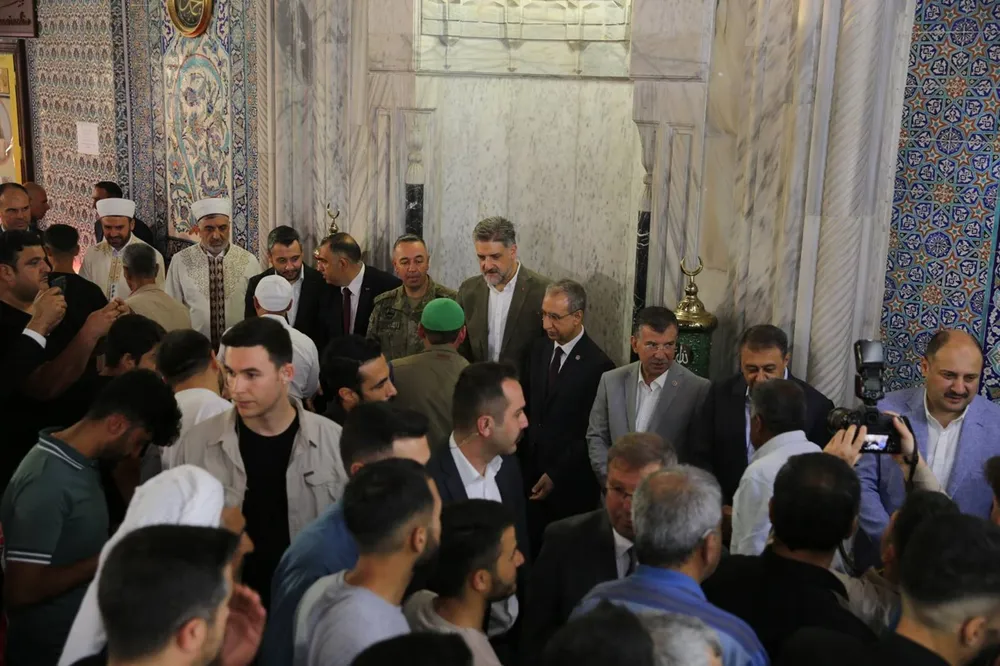 Şanlıurfa’da bayram namazında Gazze için dua edildi
