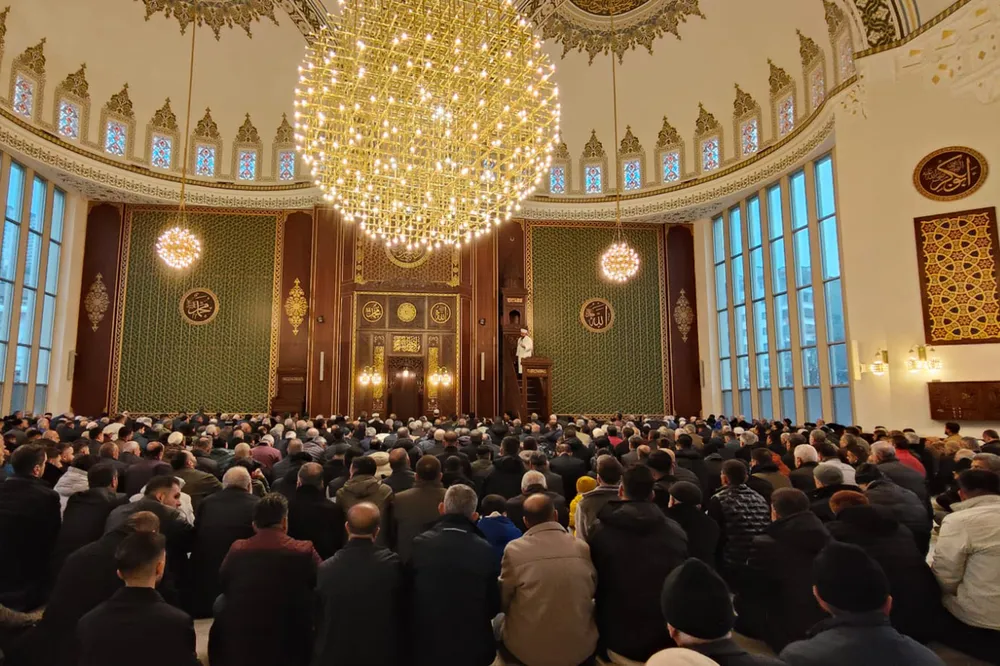 Malatya'da bayram namazında camiler doldu taştı
