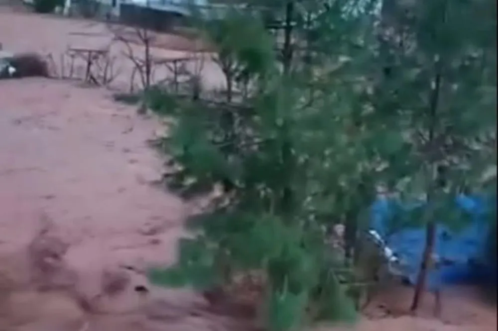 Şırnak'ta yoğun yağış sele neden oldu