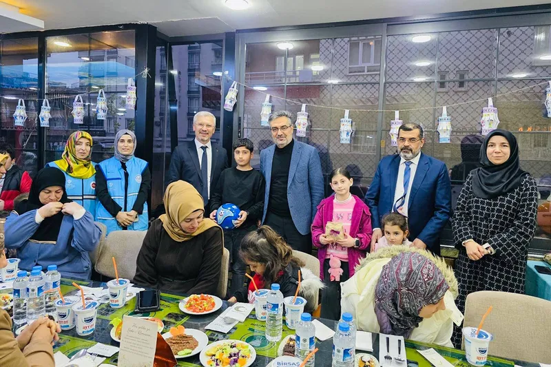 Batman'da Dünya Yetimler Günü'ne özel iftar etkinliği