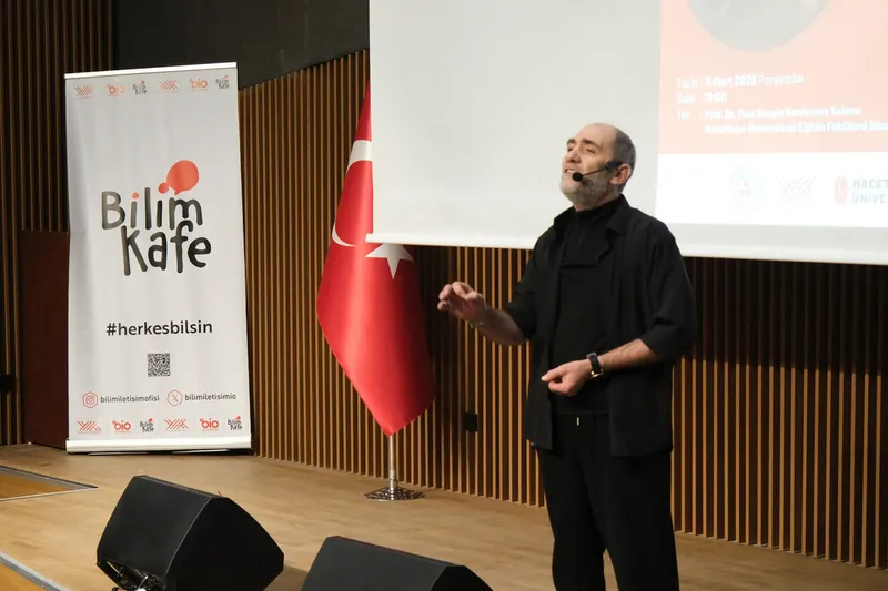 'Bilim Kafe'de bağımlılıkla mücadele konuşuldu